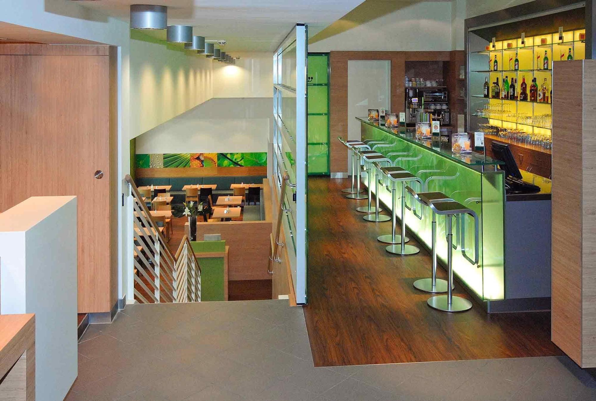 Ibis Heidelberg Hauptbahnhof Hotel Bagian luar foto